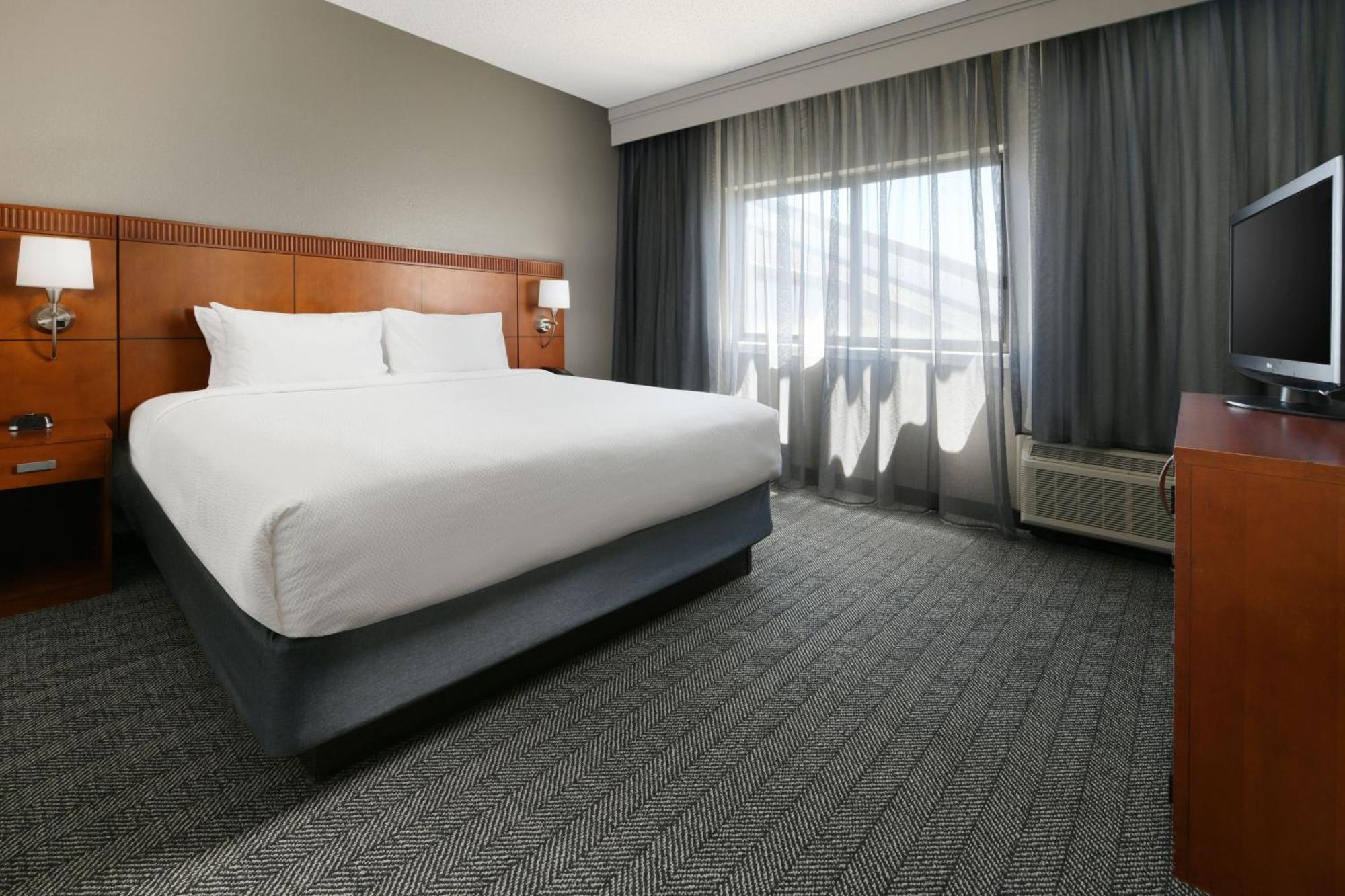 Courtyard Dallas Las Colinas Irving Exterior photo